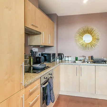 Lovely 1 Bed Apartment With Parking Nottingham Exterior photo