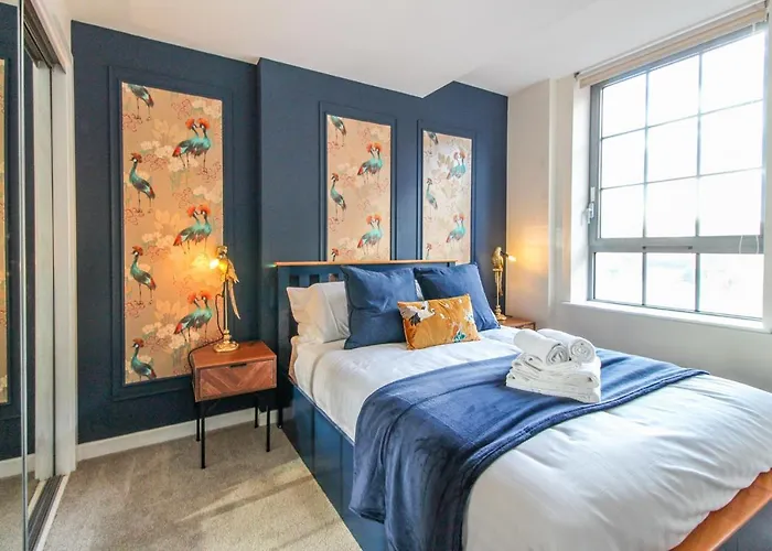 Lovely 1 Bed Apartment With Parking